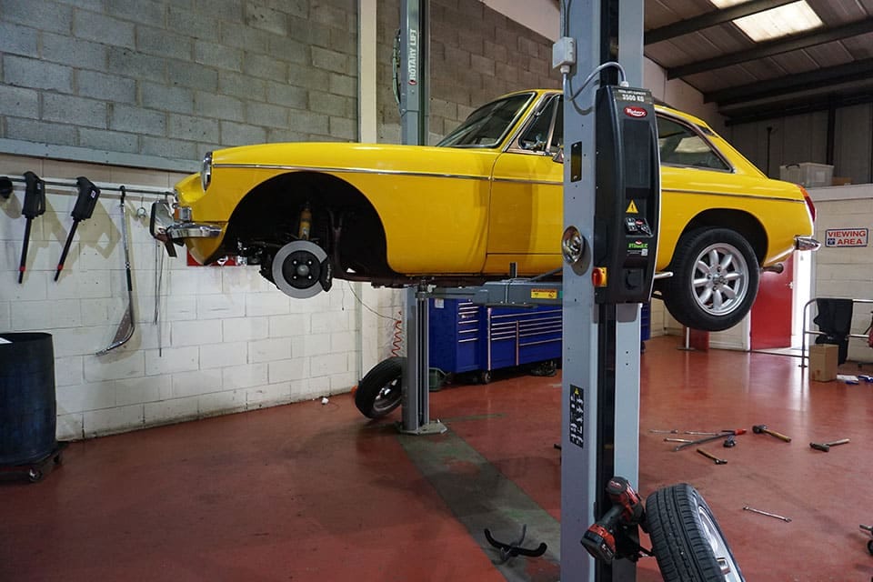 MG BGT - On a lift - Installing Polybush Polyurethane suspension bushes