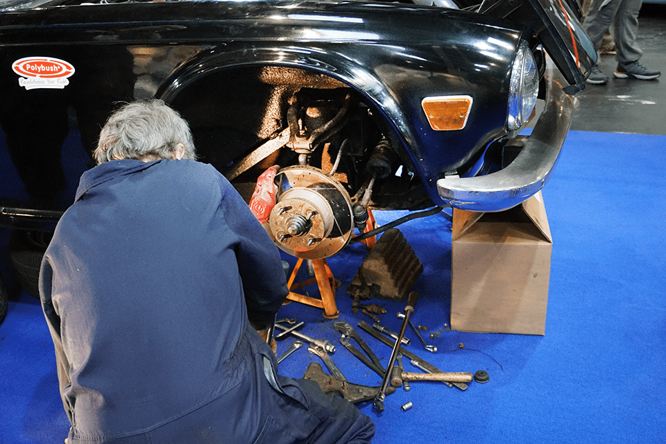 Fitting Polybush to the front of a TR6