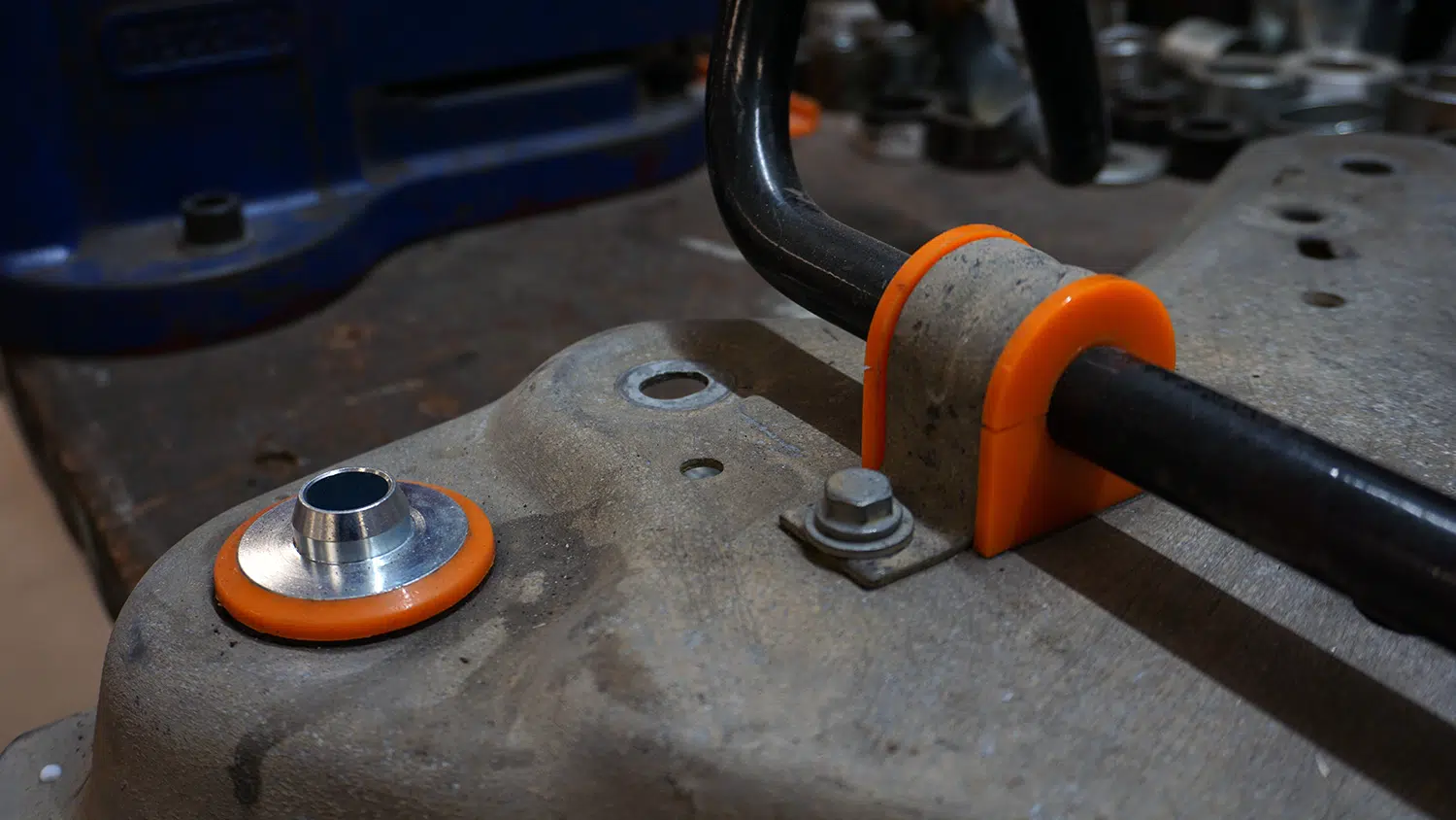 47E 47F - Subframe & ARB Bush VIVARO Primastar ETC (1) - Web