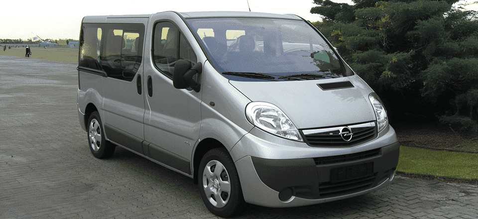 Opel_Vivaro_Combi_Mk1 - Web