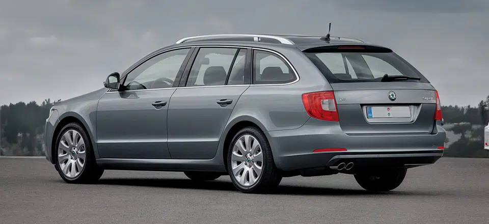 Skoda Superb Mk2 (3T4/3T5) (2009–2010)