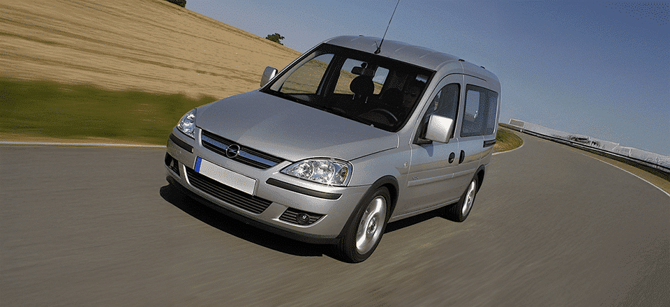 Combo Mk2 Tour (C) (F25) (2001-2012)