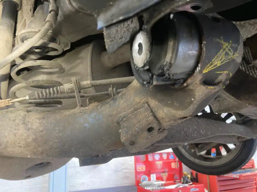 MK7 Ford Fiesta Rear Axle Bush Failure - Replacing 1535296, TD1629W