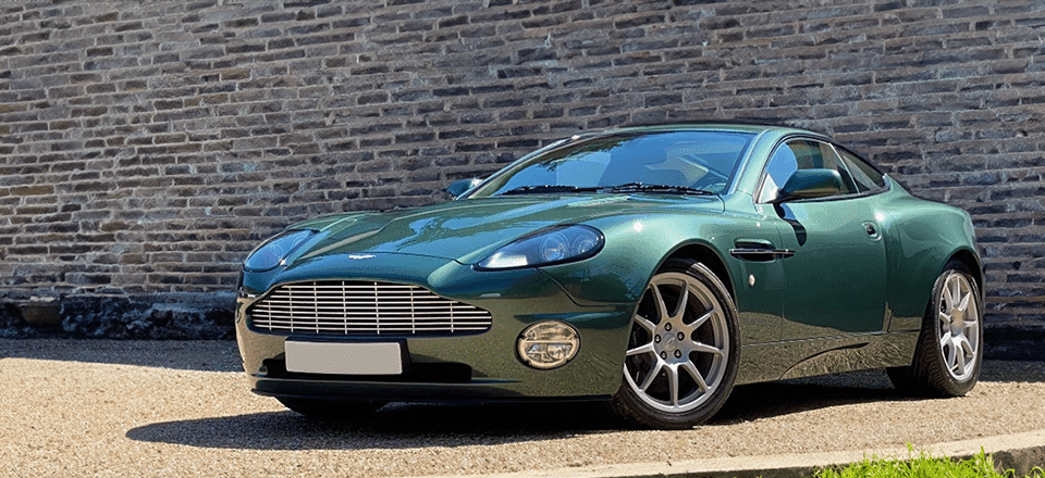 Aston Martin Vanquish (2001–2007)