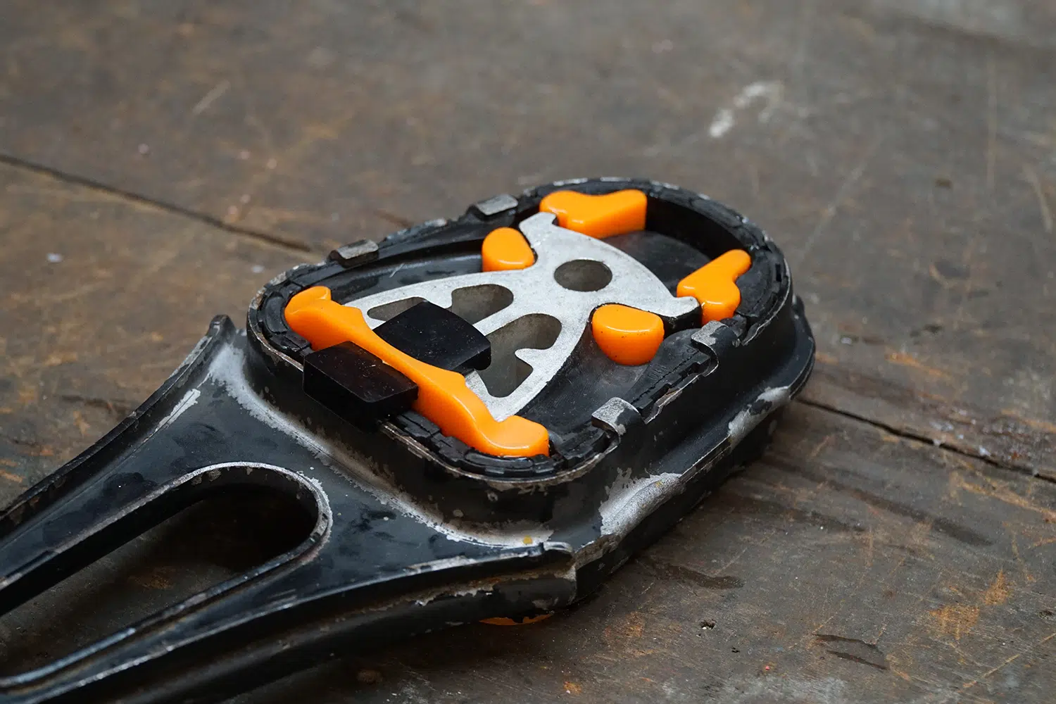 40DQ - Fitted to OEM Arm - Front - Web